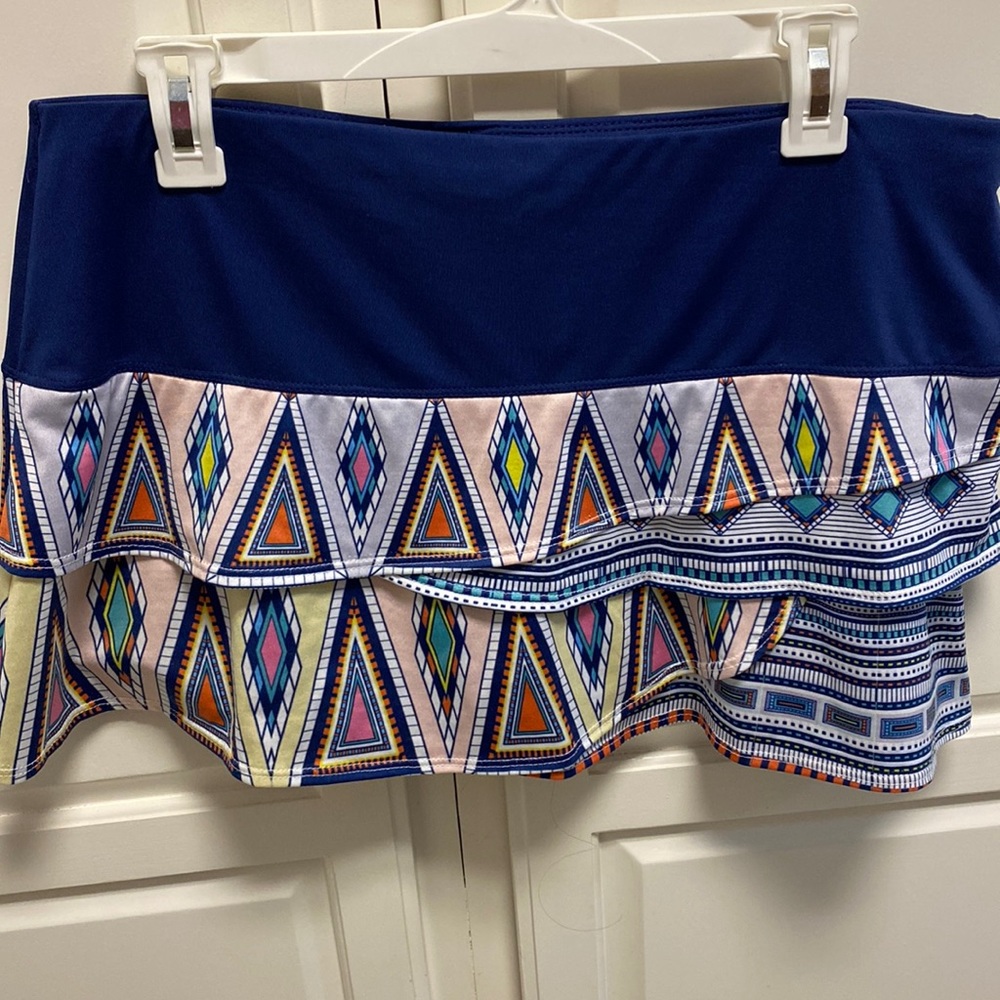 Lucky in Love tennis skirt! Navy blue waist color.size large